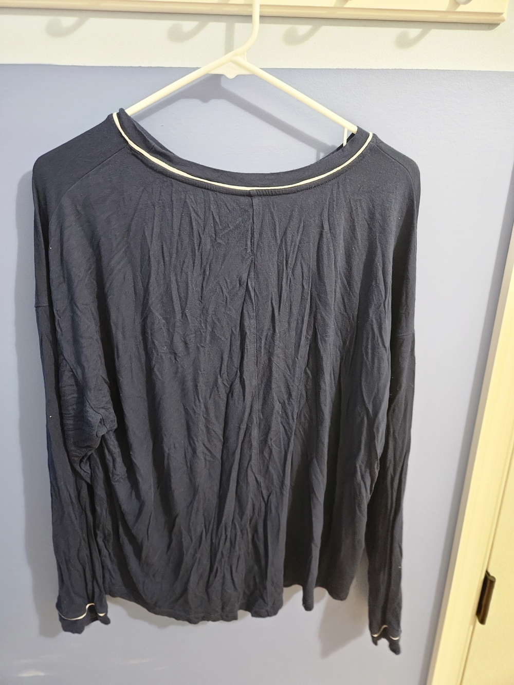 Pajama shirt size L